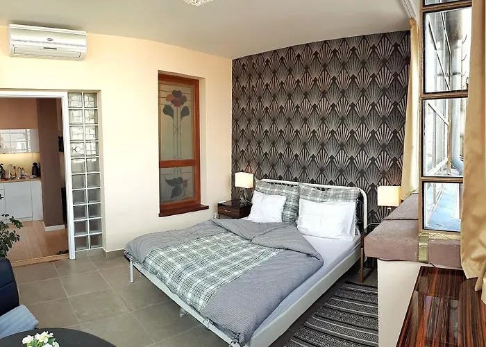Rumbach Terrace Apartman *