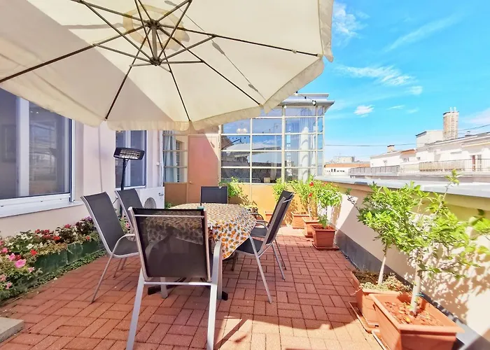 Rumbach Terrace *