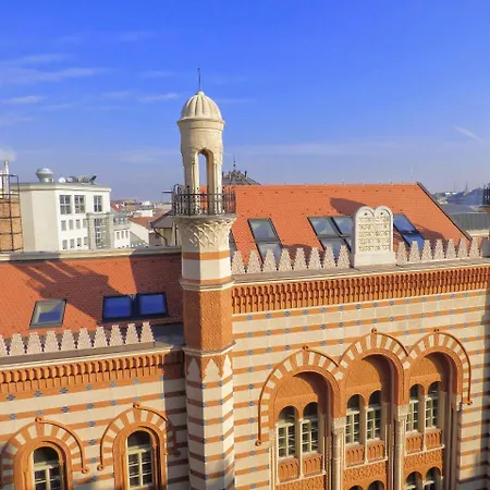 Rumbach Terrace Διαμέρισμα *